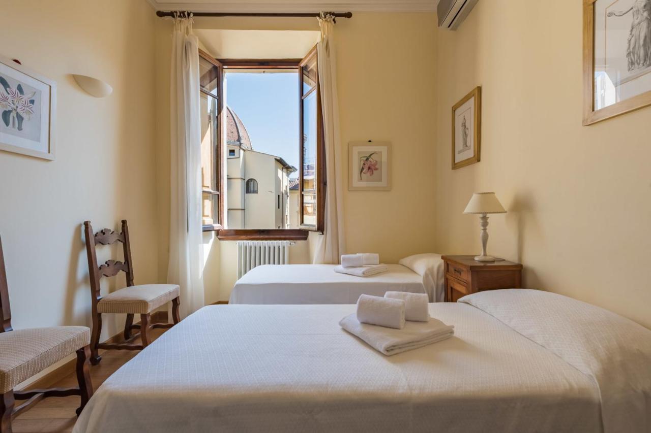 Charming 2Bed Apartment Overlooking Duomo - Hosted By Sweetstay 佛罗伦萨 外观 照片